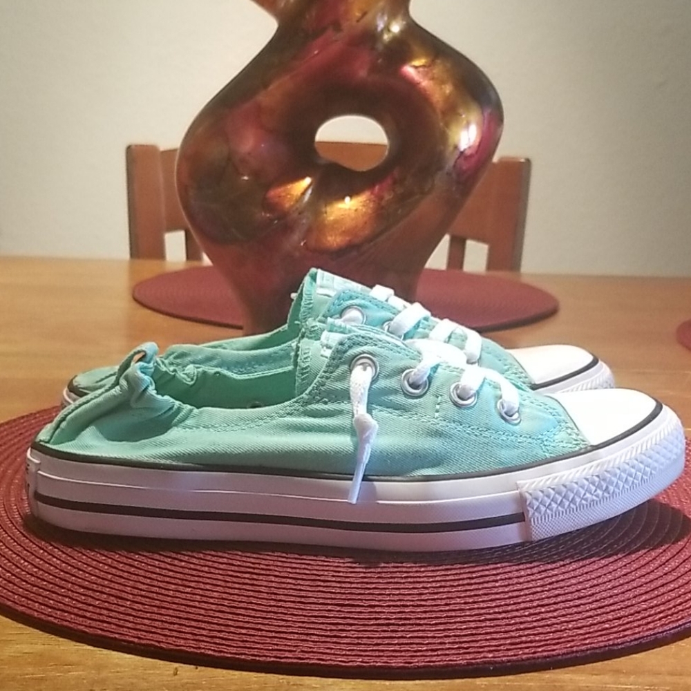 Converse Chuck Taylor. Size 8.5